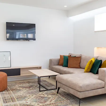 White Shell - Cozy & Stylish In Old Town