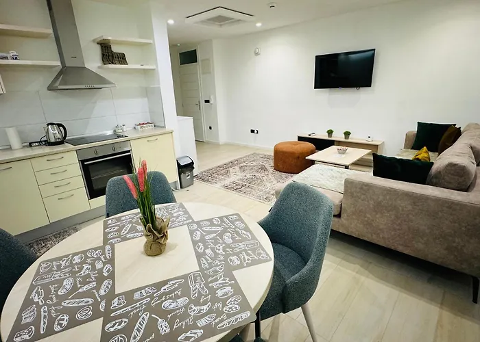 White Shell - Cozy & Stylish In Old Town